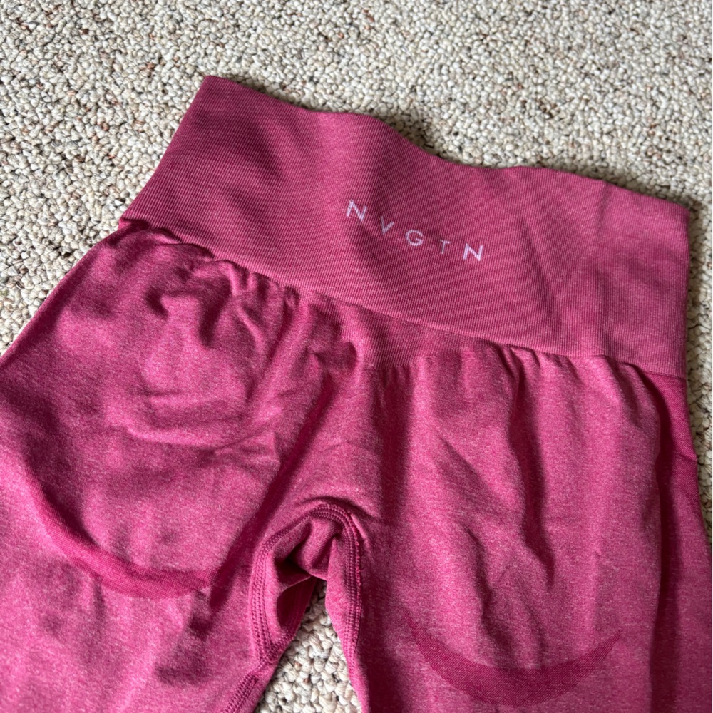 NVGTN contour leggings